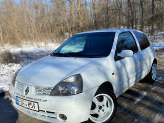 Renault Clio foto 6