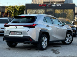 Lexus UX foto 3