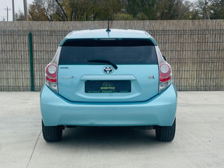 Toyota Prius c foto 5