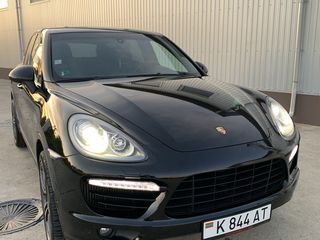 Porsche Cayenne foto 1