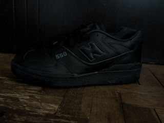 Продам New Balance 550