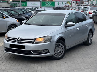 Volkswagen Passat foto 3