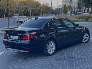 BMW 5 Series foto 6