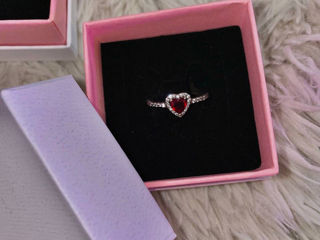 Pandora Elevated Red Heart Ring foto 3