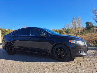 Ford Fusion foto 1