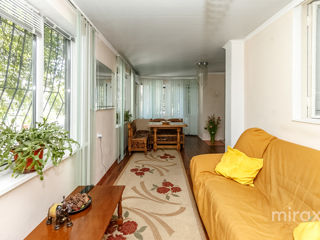 Apartament cu 4 camere, 110 m², Botanica, Chișinău foto 2