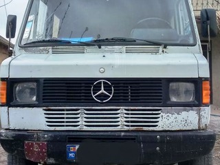 Mercedes reutilat tip vehicul foto 1