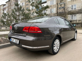 Volkswagen Passat foto 6