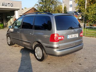 Volkswagen Sharan foto 6