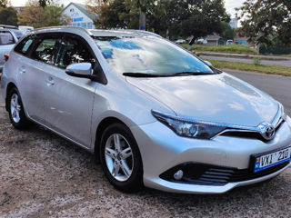 Toyota Auris foto 4