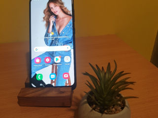 Samsung A20 duos 1300 lei