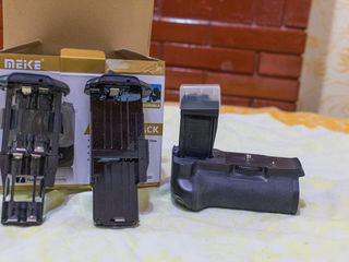 Вертикальный батарейный блок для Canon EOS 550D 600D 650D 700D foto 4