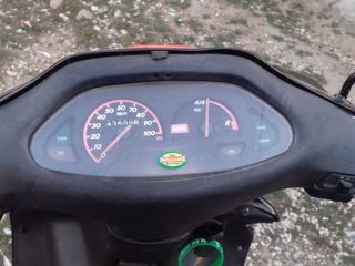 Aprilia sr50 foto 2