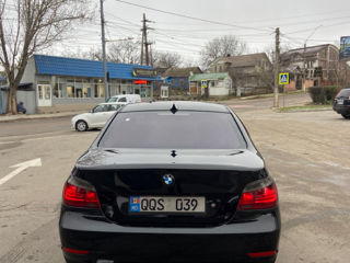 BMW 5 Series foto 9