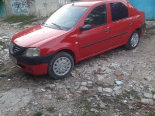 Dacia Logan foto 1