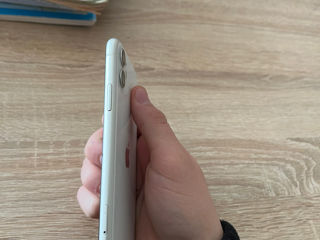 iPhone 11 white foto 5