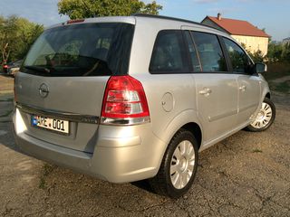 Opel Zafira foto 6