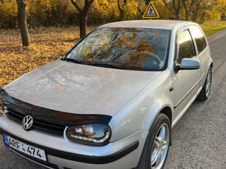 Volkswagen Golf foto 2