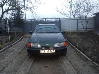 Ford Sierra foto 4