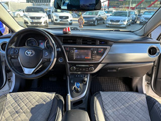 Toyota Auris foto 8