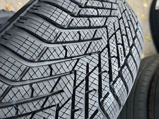 Pirelli 215/55 R17 Зима / Iarna foto 3