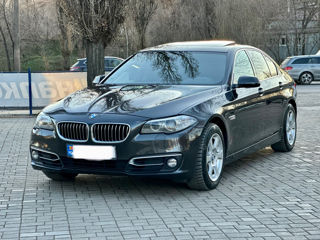 BMW 5 Series foto 2