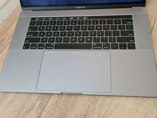 Macbook Pro 15 2018 (i9 8x 4.00Ghz, 16Gb, 256Gb, Radeon Pro 555 4Gb) foto 12