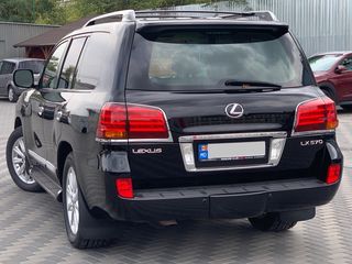 Lexus LX Series foto 5