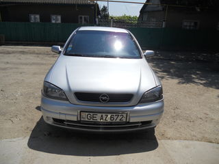 Opel Astra foto 1