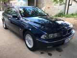 BMW 5 Series foto 2