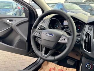 Ford Focus foto 9