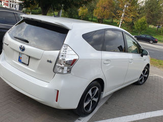 Toyota prius  ,   livrare gratuita la aeroport 24/24!  de la 15 euro/zi ! foto 4