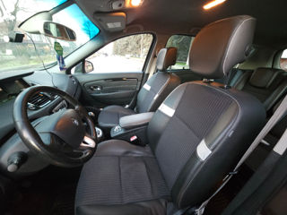 Renault Grand Scenic foto 7