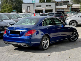 Mercedes C-Class foto 4