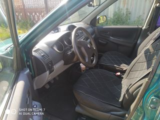 Suzuki Ignis foto 3