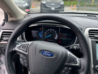 Ford Fusion foto 11