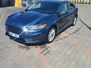 Ford Fusion foto 1