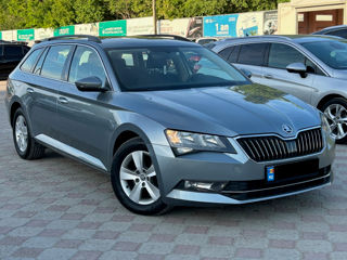 Skoda Superb foto 5