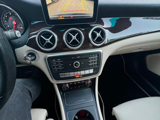 Mercedes CLA foto 8