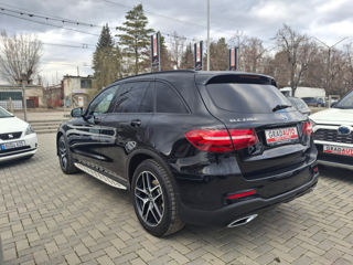 Mercedes GLC foto 8