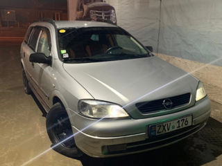 Opel Astra foto 1