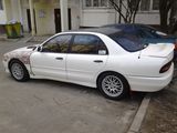 Mitsubishi Galant foto 1