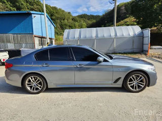 BMW 5 Series foto 4