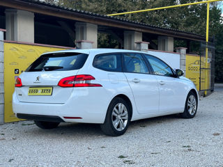 Peugeot 308 foto 2