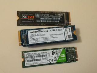 ssd m.2 wd 256 gb - 550 lei .970 evo 250 gb - 750 lei , viper vpn100 256gm28h - 650 lei