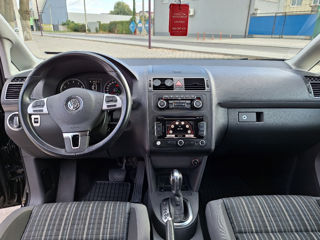 Volkswagen Touran foto 7