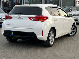 Toyota Auris foto 4