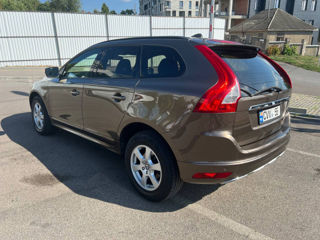 Volvo XC60 foto 3