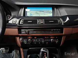 BMW 5 Series foto 10