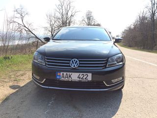 Volkswagen Passat foto 1